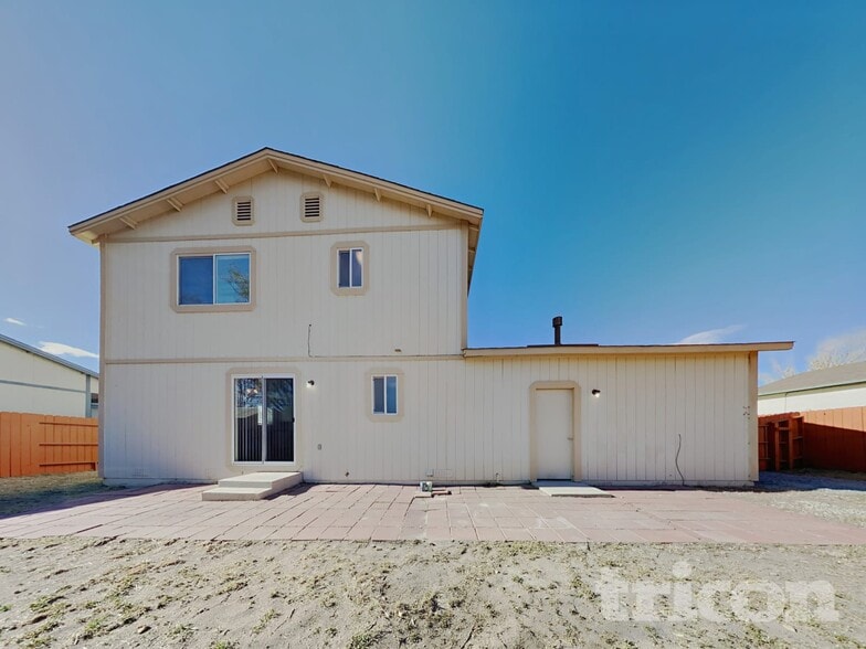 Building Photo - 17688 Feather River Ct