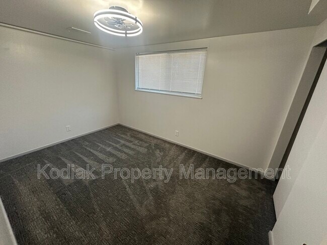 Building Photo - 1730 Luke St