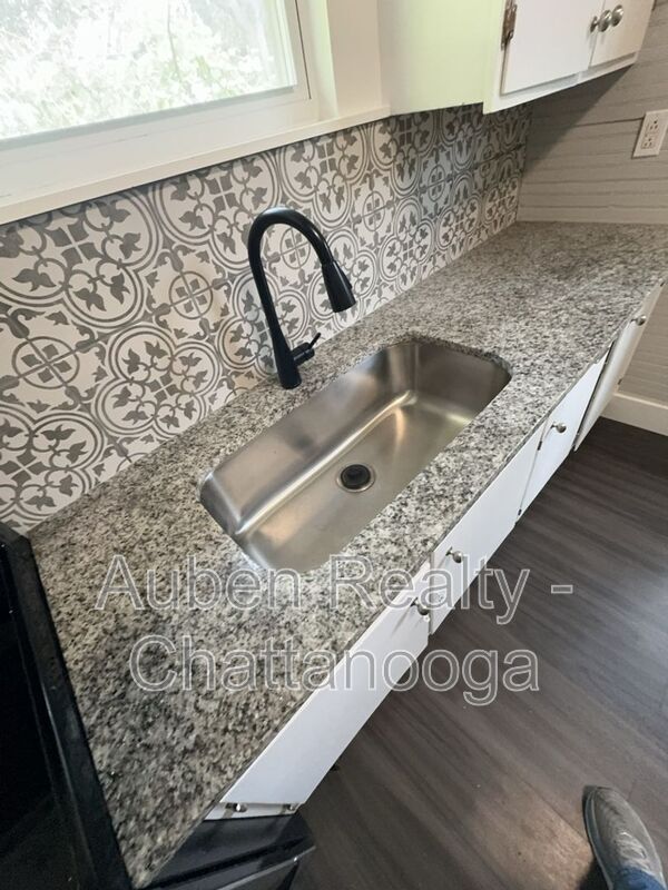 Building Photo - 5714 Tennessee Ave