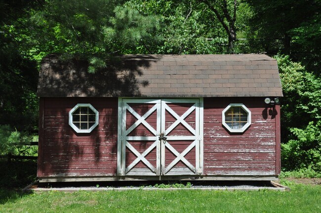 Building Photo - 62 Cherry Hill Rd