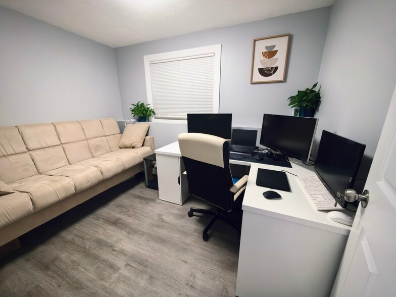 Office_1 - 22 Howard Farm Rd