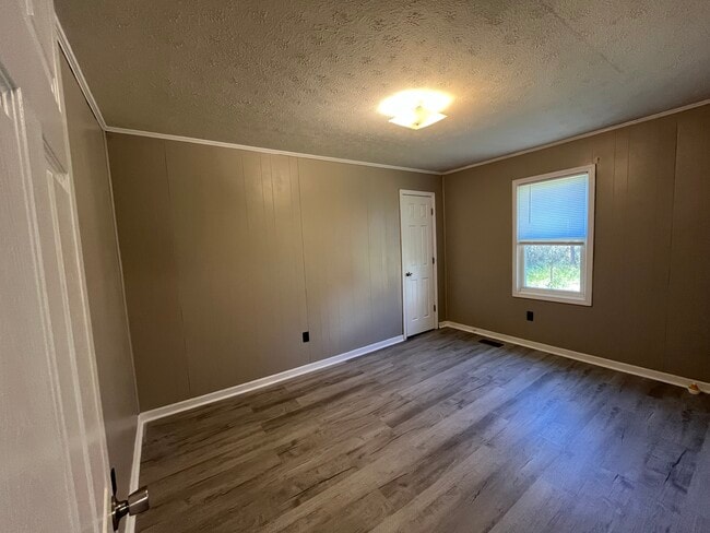 Building Photo - 109 Dalton St