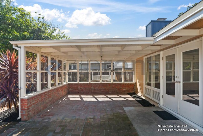 Building Photo - 119 Arroyo Dr
