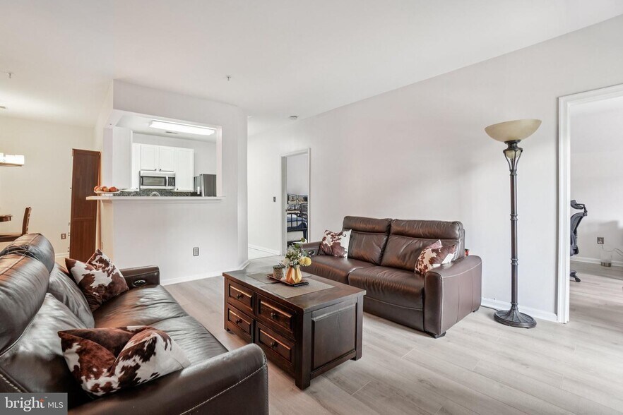 Building Photo - 11322 Westbrook Mill Ln