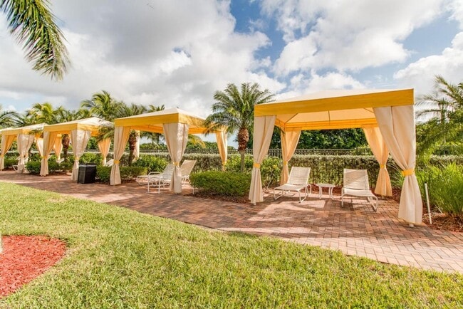 Building Photo - 9615 Shepard Pl