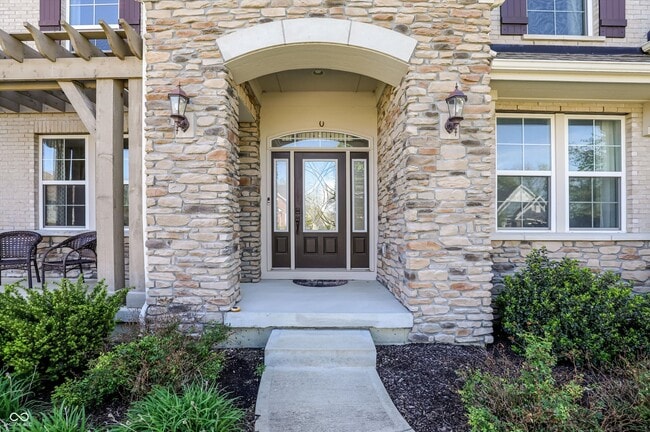 Building Photo - 14375 Trahan Dr