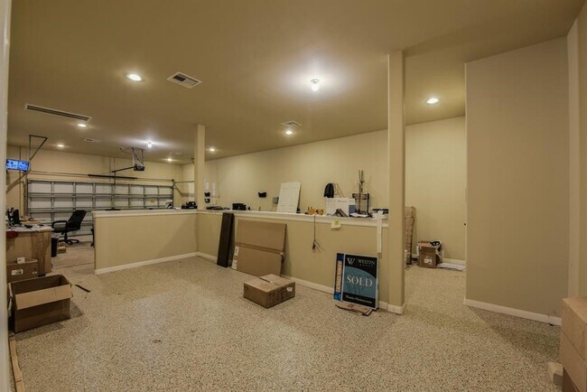 Building Photo - 5218 Alden Springs Blvd