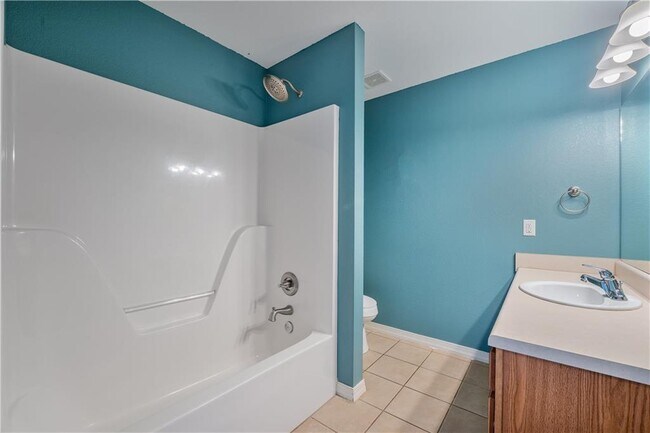 Building Photo - 3509 SW Carriageway Ave