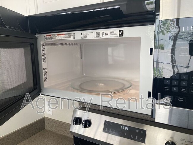 Building Photo - 91-1119 Lanakoi Street