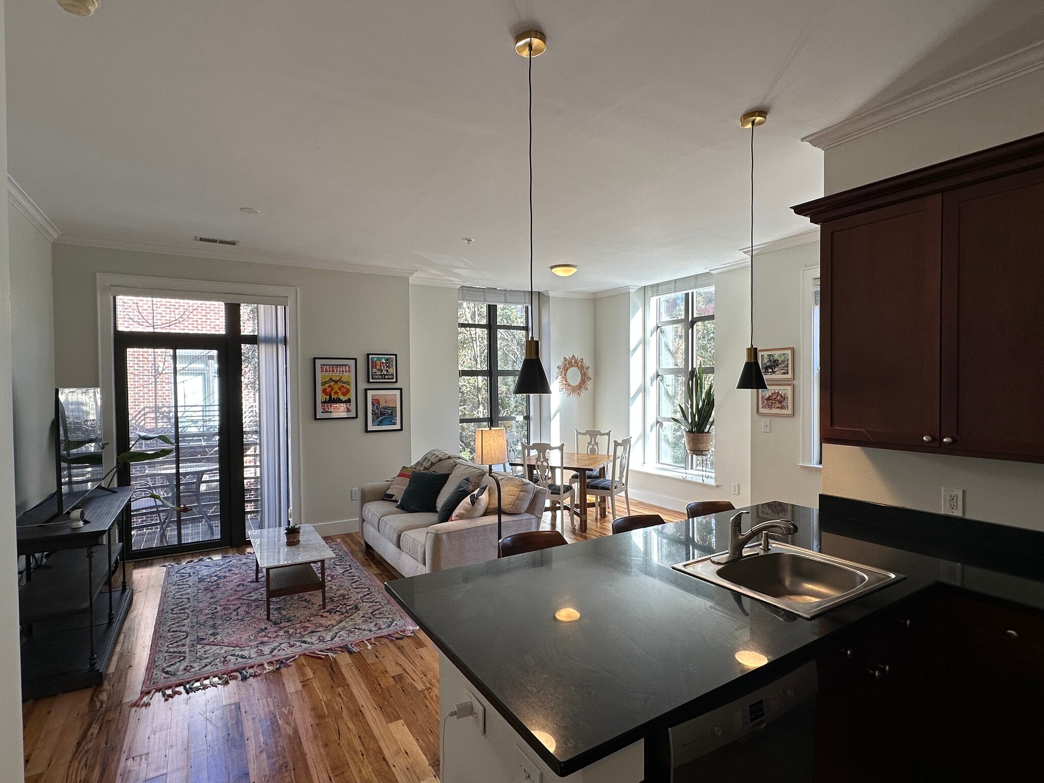 Building Photo - 224 S Laurens St