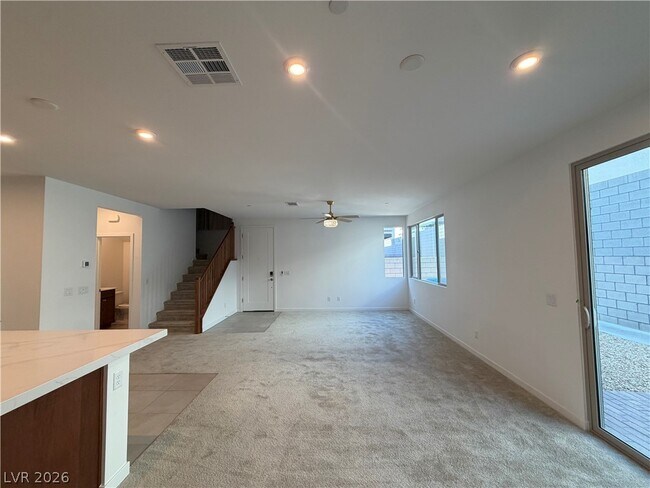 Building Photo - 9234 Litvin St