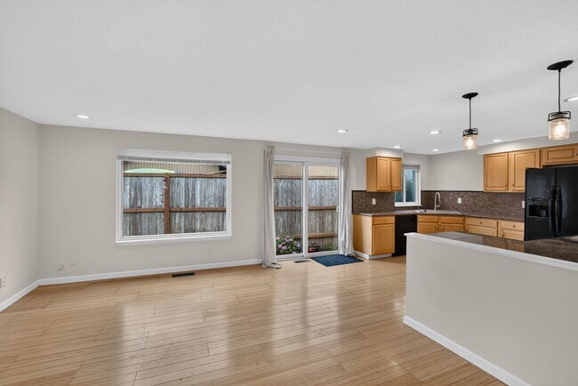 Building Photo - Charming Single-Level Home with Fresh Updates & Pet-Friendly Yard!