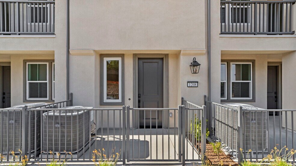 Building Photo - 1208 Mountain Laurel Rd