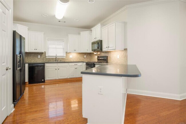 Building Photo - 5540 Ash Grove Cir