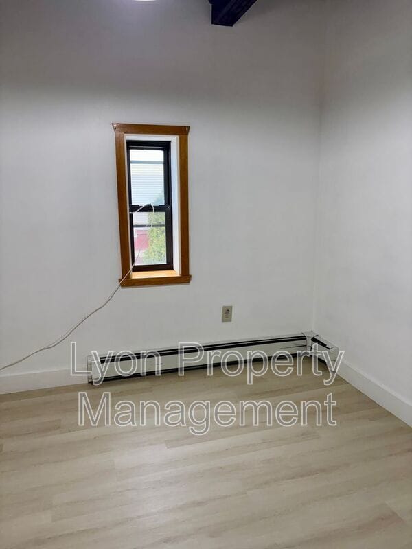 Building Photo - 50 Hedley Ave