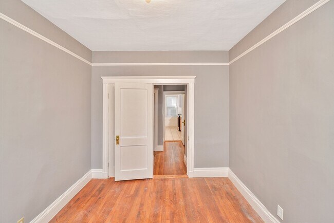 Building Photo - 146 Homestead St