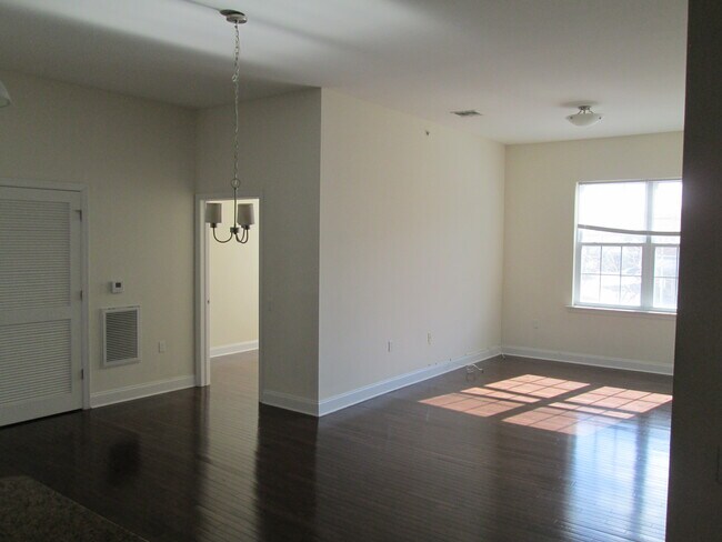 Building Photo - 414 Rahway Ave