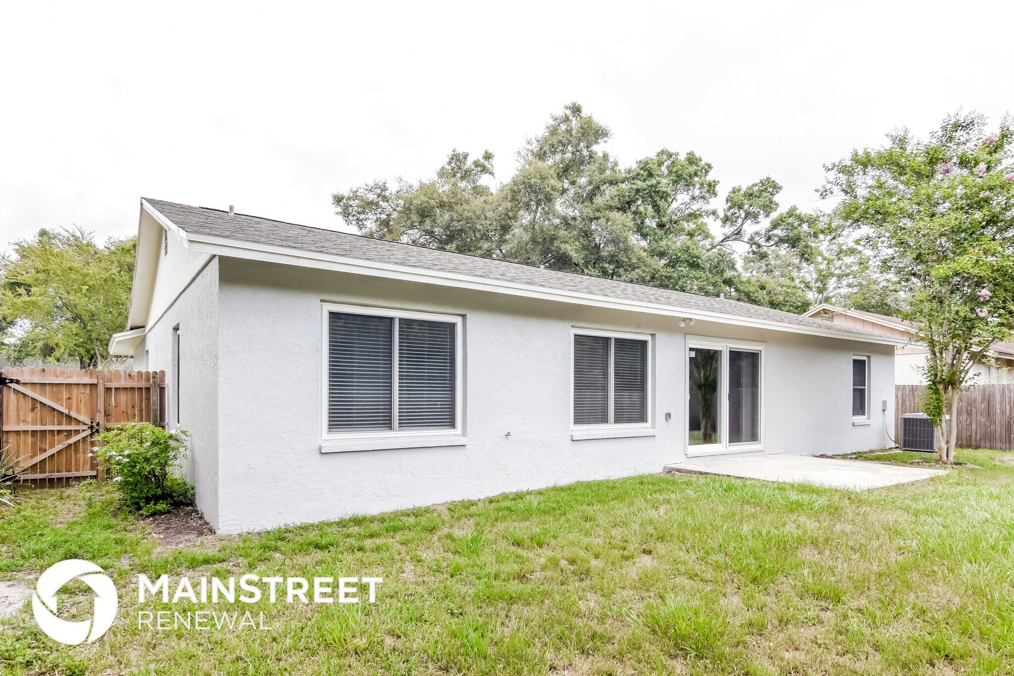 Building Photo - 17606 Shadyside Cir