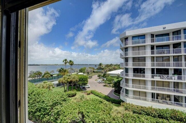 Building Photo - 3200 S Ocean Blvd