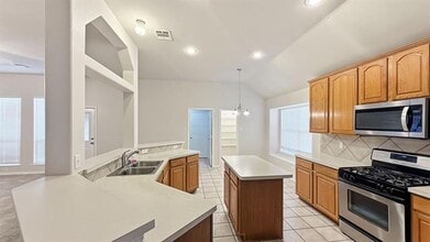 Building Photo - 1632 Balboa Ln