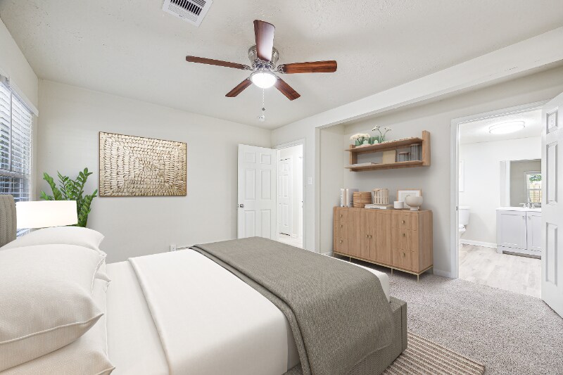 Building Photo - 2511 Evergreen Dr