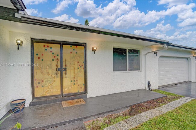 Building Photo - 17000 NW 18th Ave