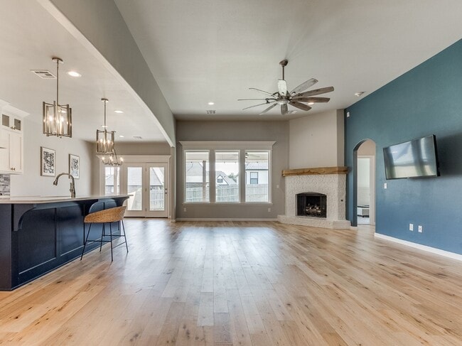 Building Photo - 8216 Crew Ln