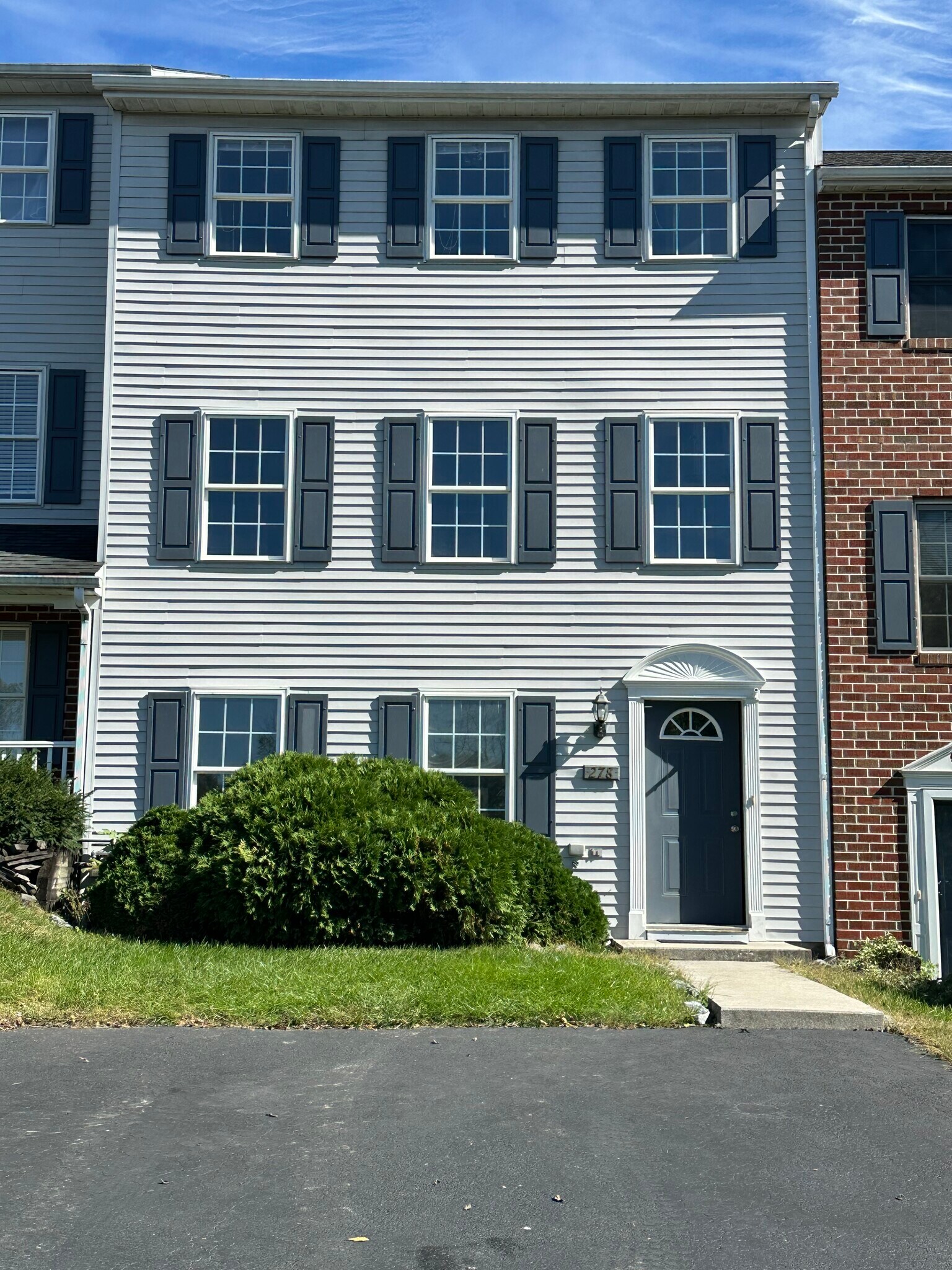 Building Photo - 278 Point Cir