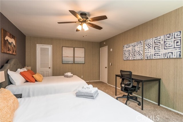 Building Photo - 2328 E Vine Ave