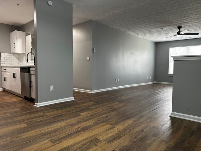 Building Photo - Open House Available on Friday, August 7 Time: 6:30 PM – 7:00 PM  25% Move-in Special available f...
