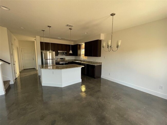Building Photo - 232 Sapphire Dr
