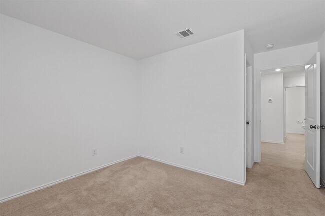 Building Photo - 216 Little Sparklers Lp