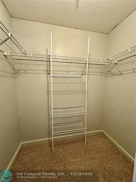 Building Photo - 4425 SW 160th Ave