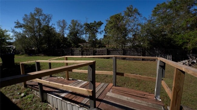 Building Photo - 1550 E Orlando Rd