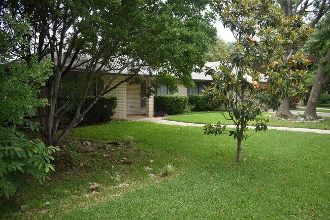 Building Photo - Beautiful Hilltop Home in Harker Heights! ...