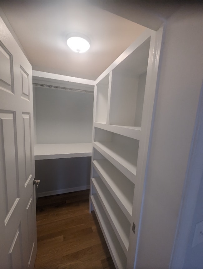 Building Photo - 2 BD Townhouse in Downtown Charleston