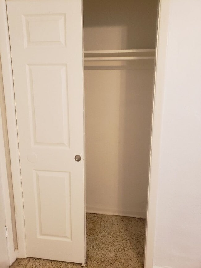 Building Photo - WR-2 Bliss Duplex