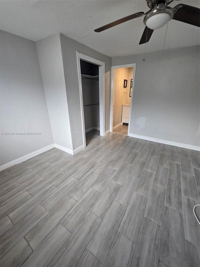 Building Photo - 3960 NW 190th St