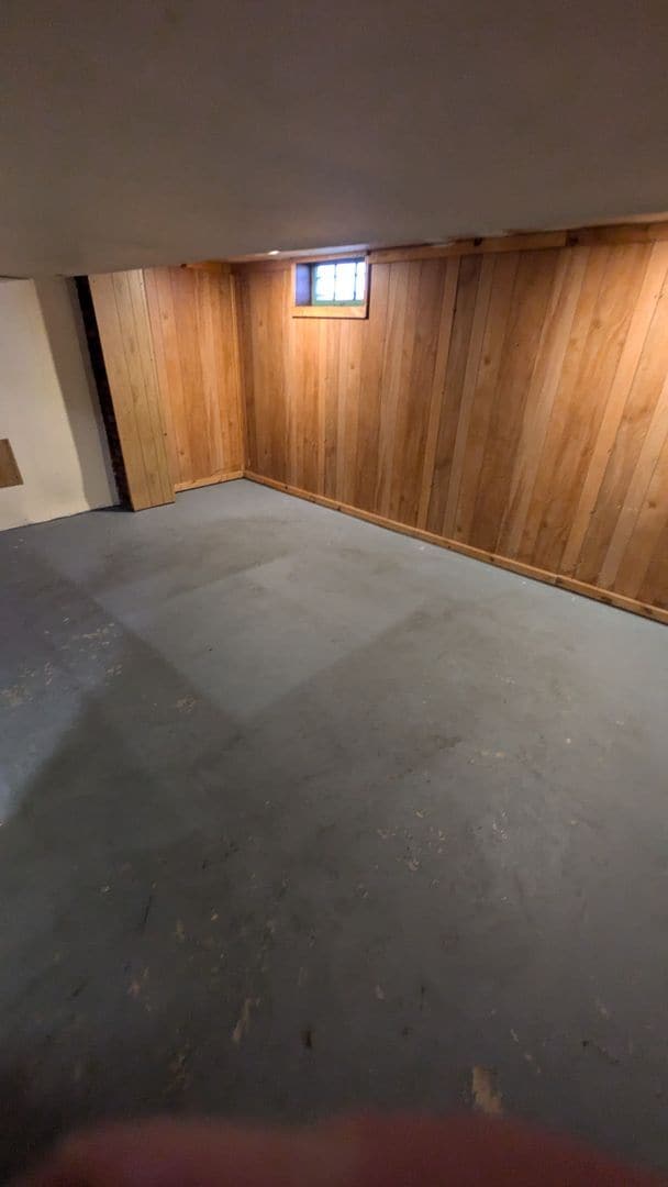 Building Photo - Charming  Single Family 3bd/1.5 bath