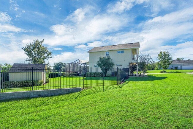 Building Photo - 2610 Grace Manor