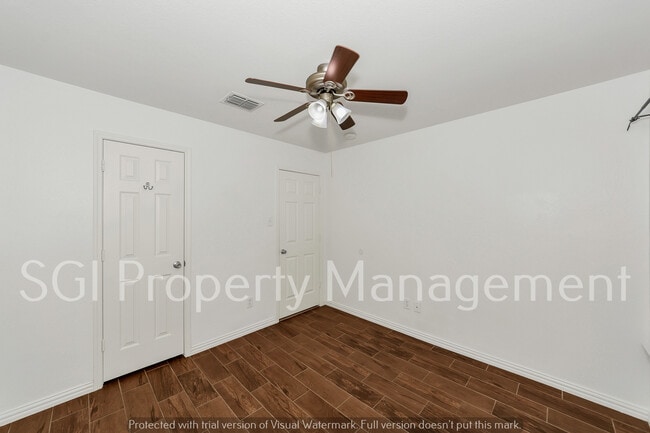 Building Photo - 10117 Sourwood Dr