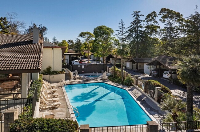 Building Photo - Welcome to the Santa Barbara Highlands! Th...