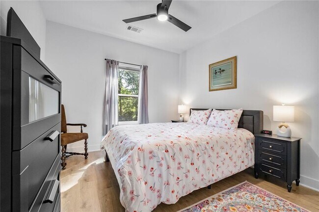 Building Photo - 45 Blairgowrie Dr