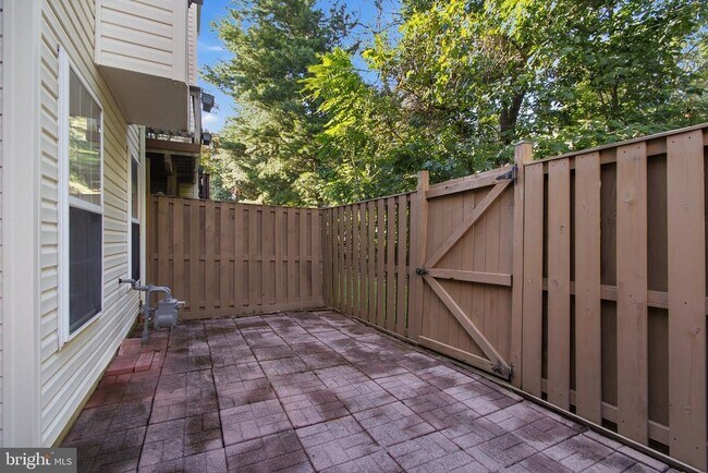 Building Photo - 13653 St Johns Wood Pl