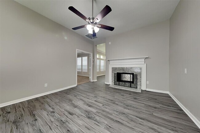 Building Photo - 6818 Auburn Oak Trail