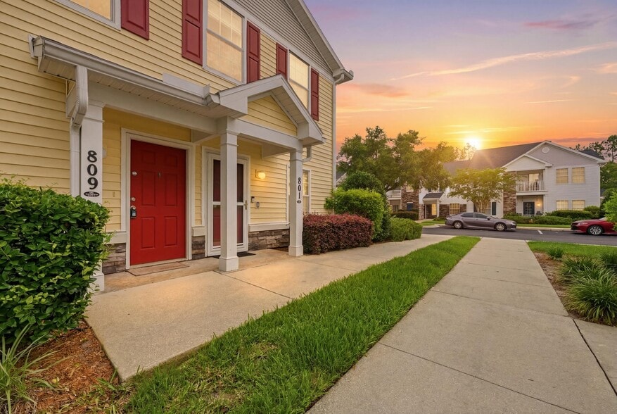 Building Photo - 575 Oakleaf Plantation Pky