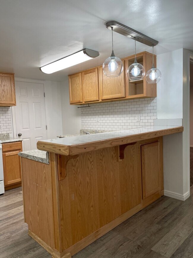 Building Photo - 5520 S 2050 W
