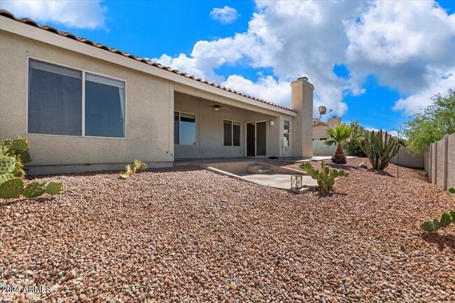 Building Photo - 15461 E Golden Eagle Blvd