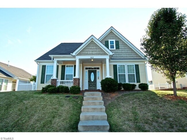 Primary Photo - 4 Bedroom, 3 Bath Home for Rent in Kinderton