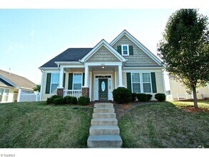 Building Photo - 4 Bedroom, 3 Bath Home for Rent in Kinderton